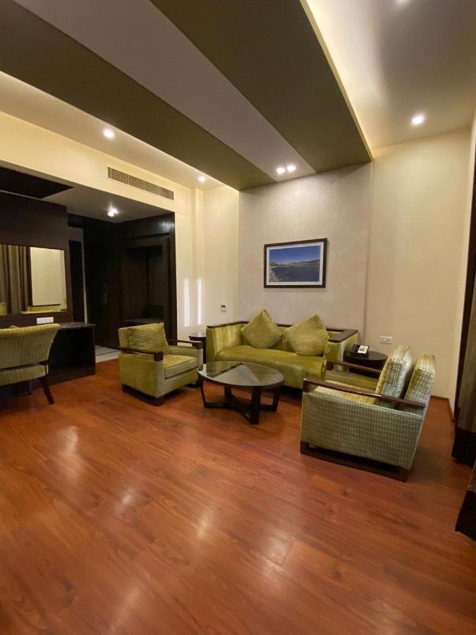 Four Points By Sheraton Srinagar Eksteriør bilde