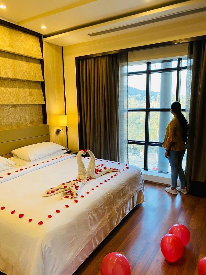 Four Points By Sheraton Srinagar Eksteriør bilde
