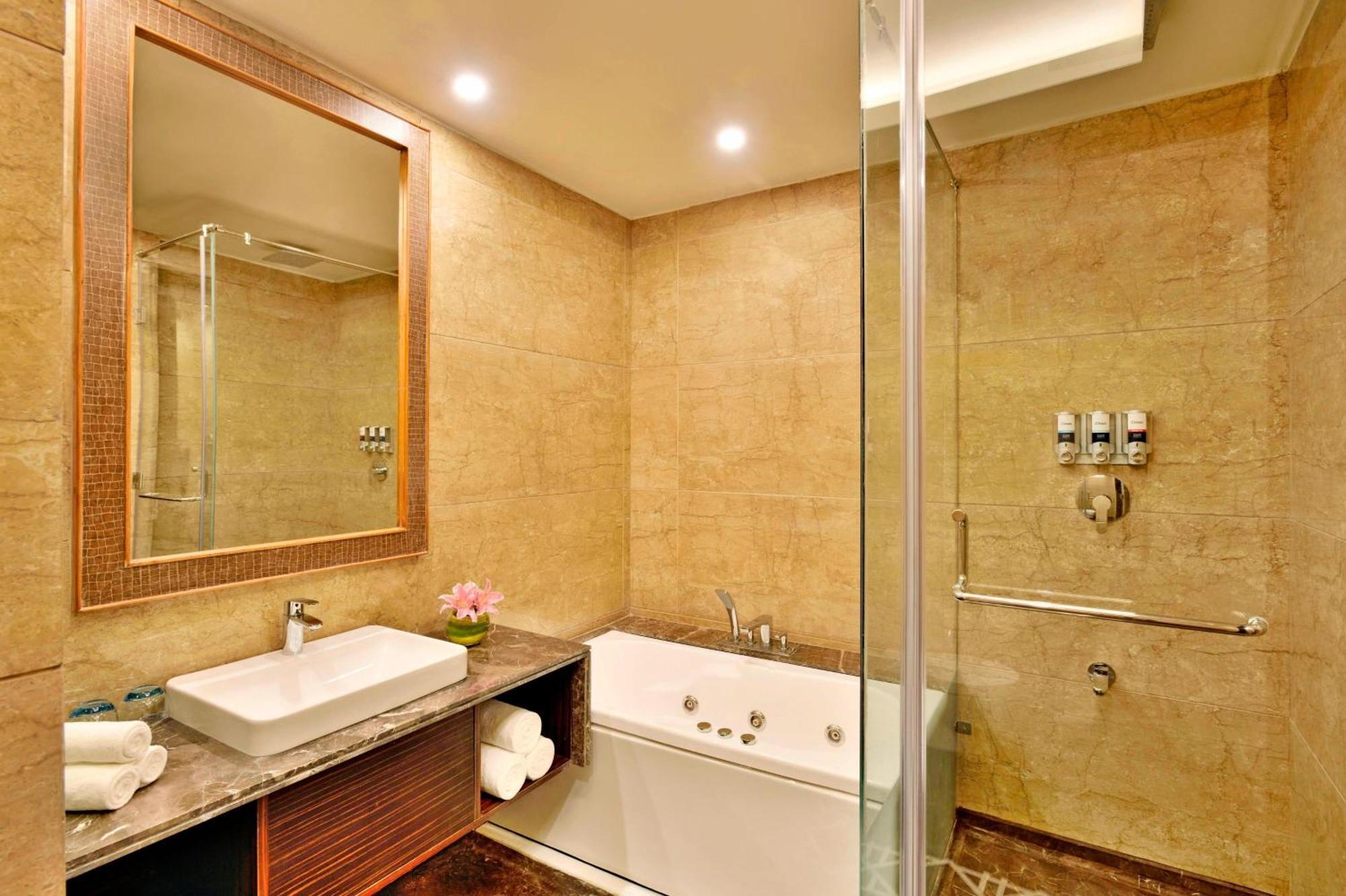 Four Points By Sheraton Srinagar Eksteriør bilde