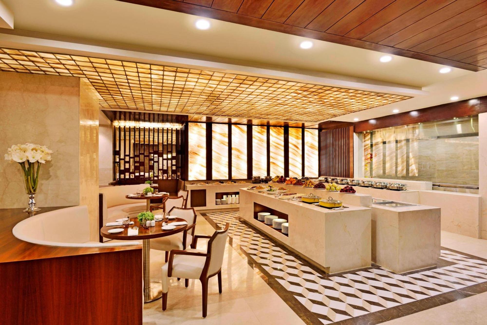 Four Points By Sheraton Srinagar Eksteriør bilde