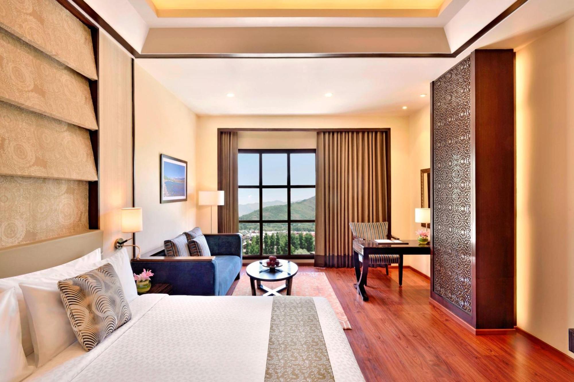 Four Points By Sheraton Srinagar Eksteriør bilde