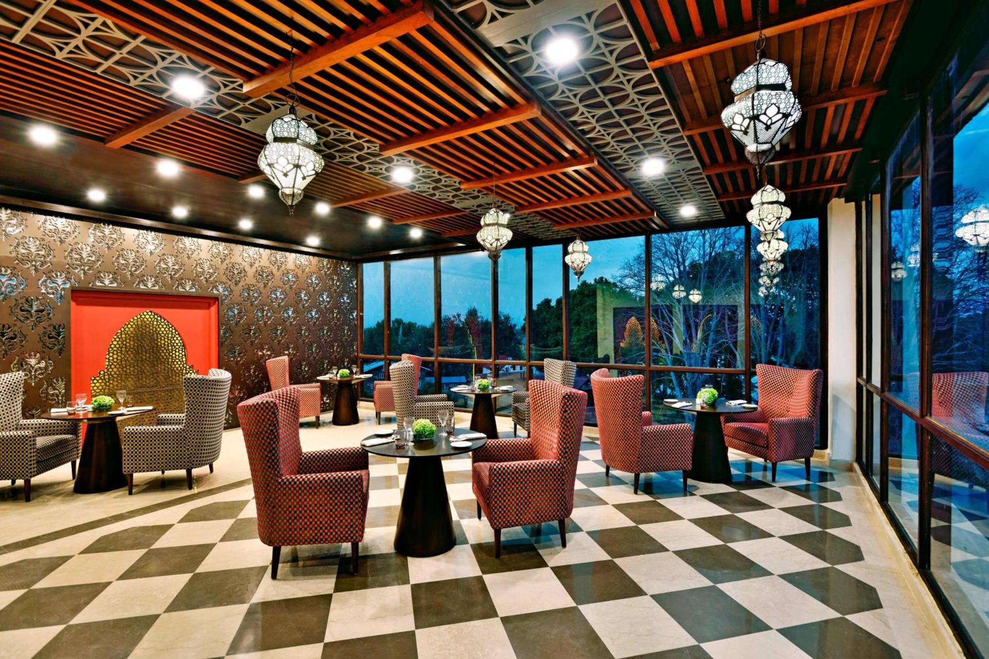 Four Points By Sheraton Srinagar Eksteriør bilde